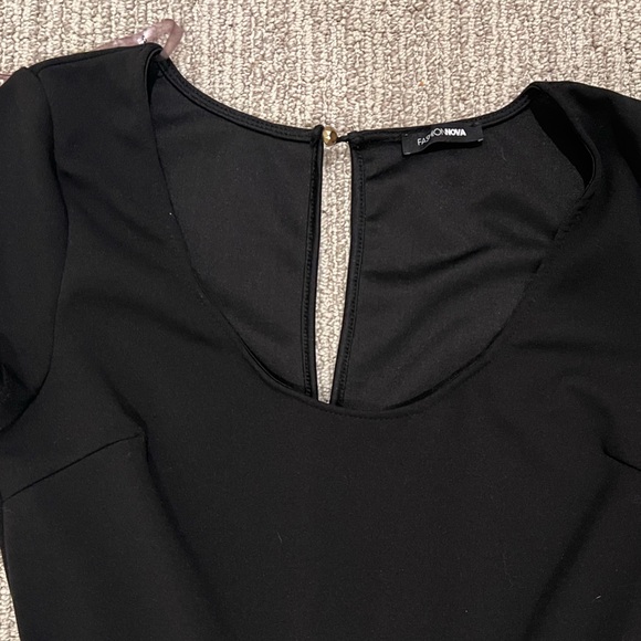 Fashion nova jumpsuit (S) - Picture 10 of 13